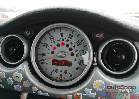 2002 Mini Cooper z USA, uszkodzony, nr VIN WMWRC33442TE12986